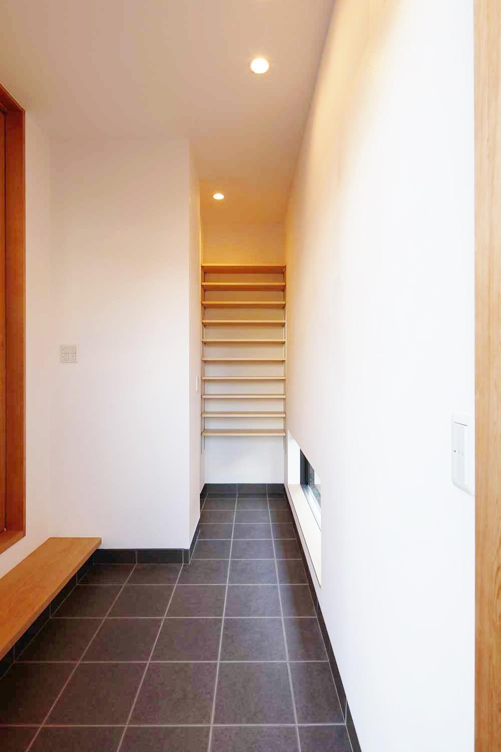 Other. (Example of construction) for example this entrance.