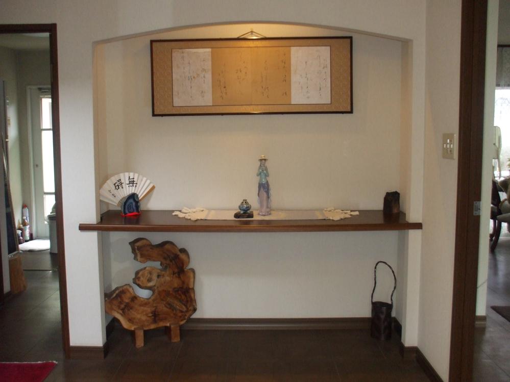 Entrance. Local (10 May 2013) Shooting