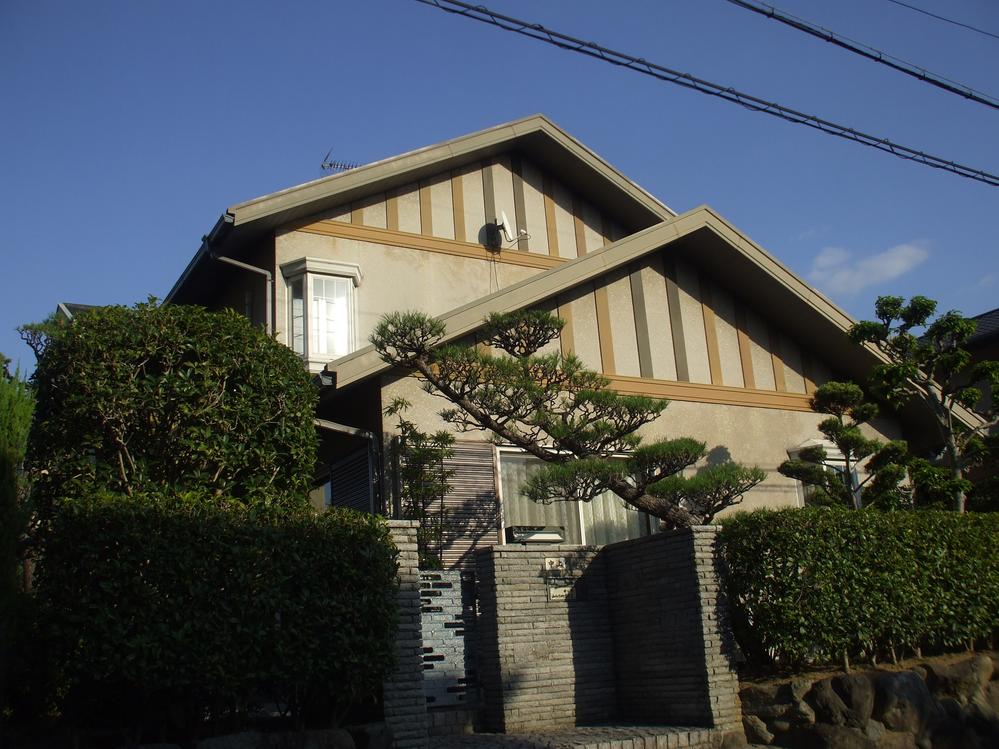 Local appearance photo. Local (10 May 2013) Shooting