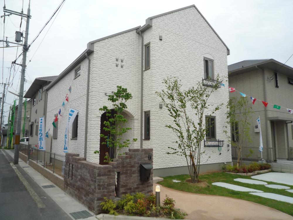 Local appearance photo. Impressive appearance silhouette of the outer wall and the triangular roof of chalk