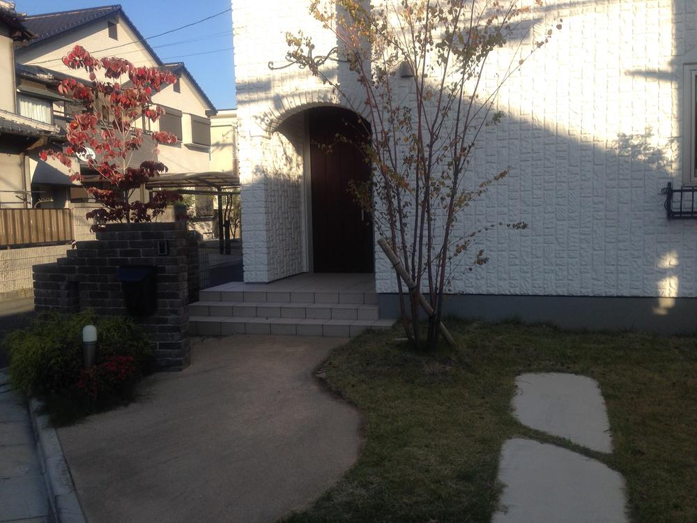 Local appearance photo. Blend in appearance, Natural realism approach