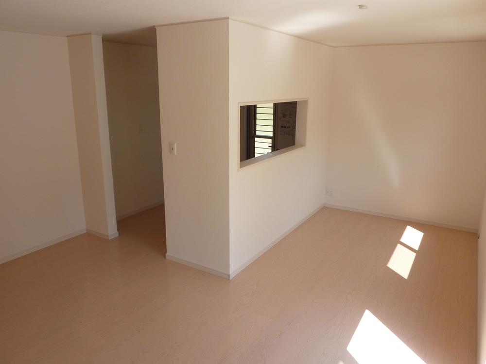 Same specifications photos (living). LDK15 Pledge