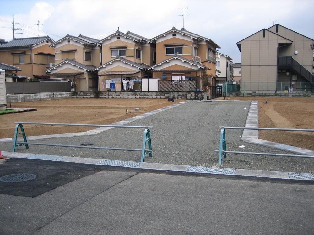 Local photos, including front road. Local (January 2013) Shooting