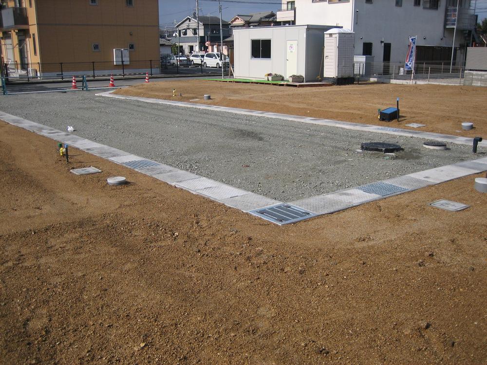 Local photos, including front road. Local (January 2013) Shooting