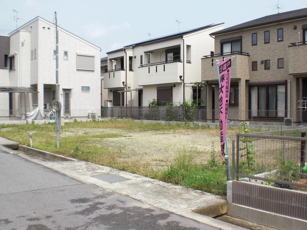 Local photos, including front road