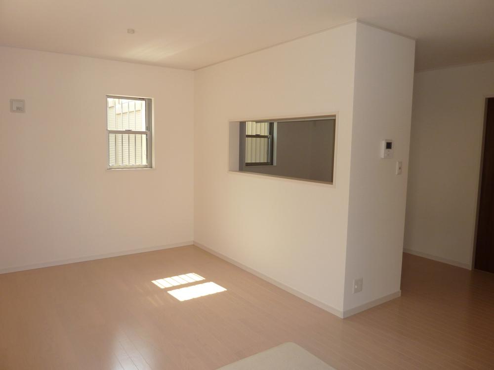 Same specifications photos (living). LDK16 Pledge is living! 