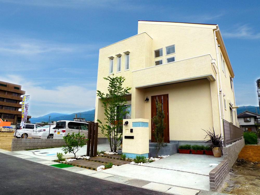 Outer wall was finished in Europe plaster. Moreover, W insulation specification! For more information please Contact. . Outer wall was finished in Europe plaster. 