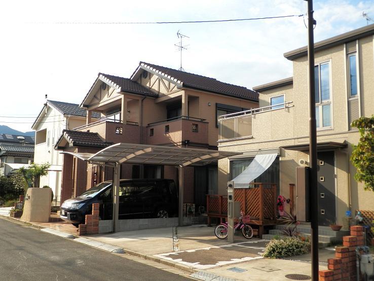 Sale already cityscape photo. Sale already the city average