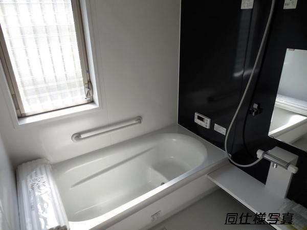 Same specifications photo (bathroom). ■ Automatic hot water filling the bathroom 1 pyeong size, Add-fired function, Bathroom is equipped with heating dryer ■