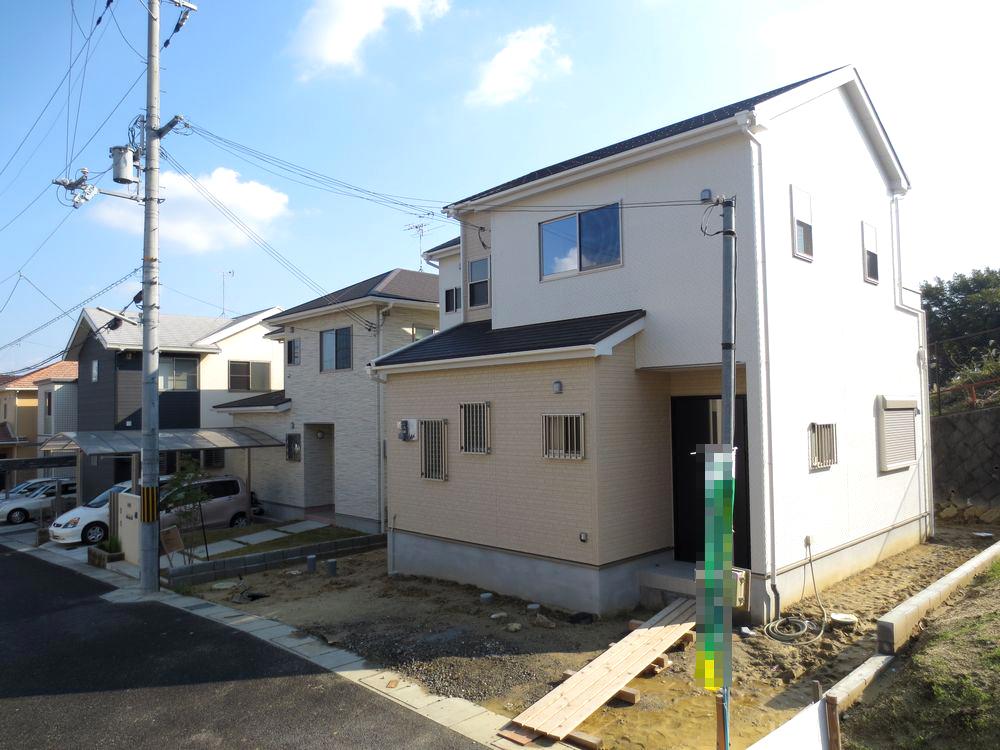 Local appearance photo. ■ With solar power residential stain-resistant exterior wall siding specification! Exterior construction costs included! (No. 5 place appearance) ■
