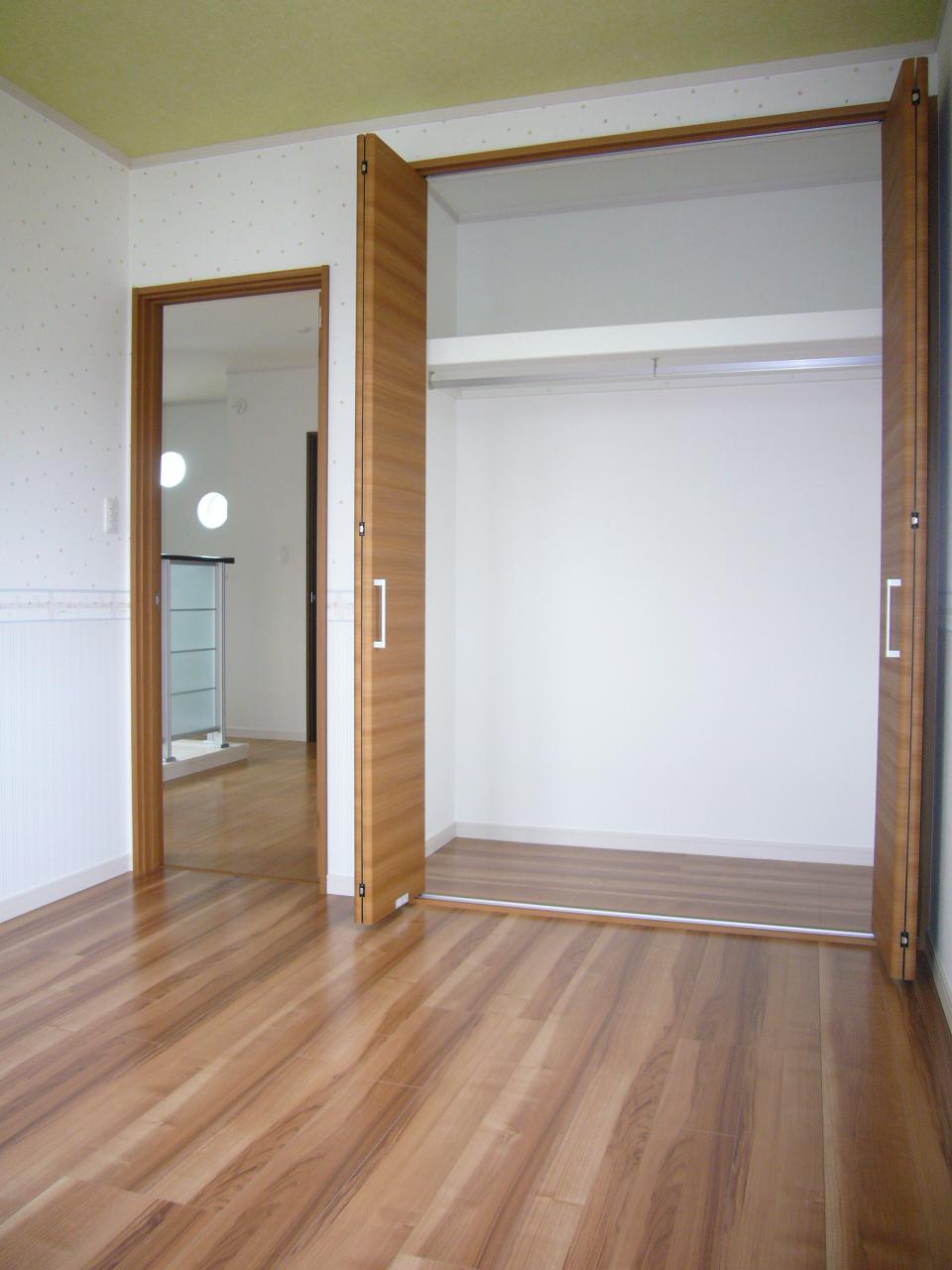 Receipt. Large storage in each room