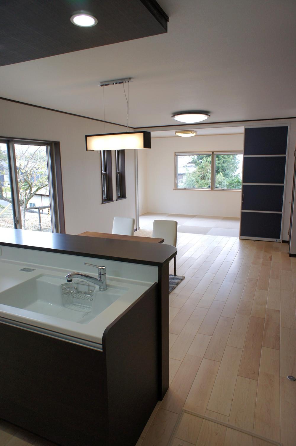 Living. Japanese and integral living