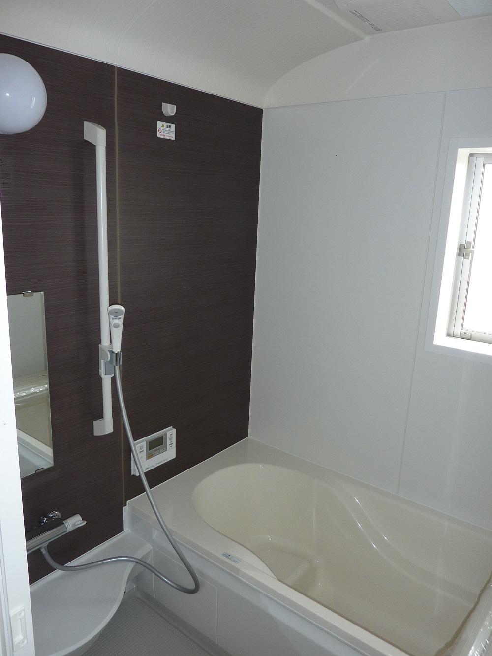 Bathroom. Same specifications is a picture!