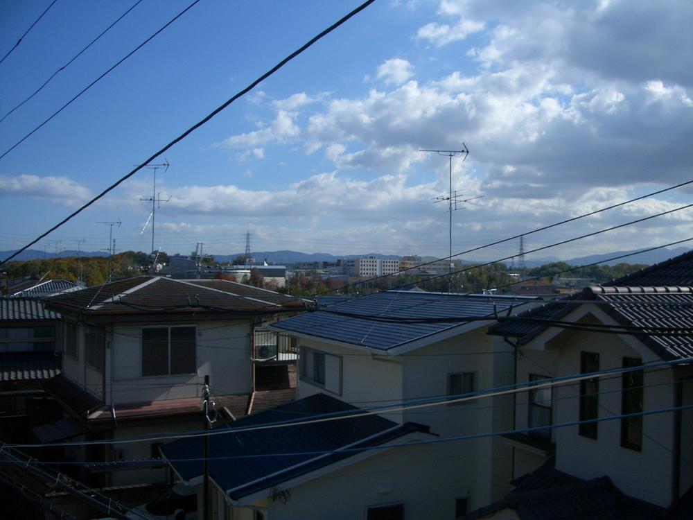 View photos from the dwelling unit. View from the site (November 2013) Shooting