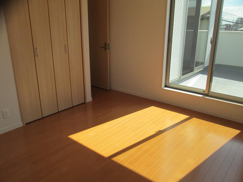 Other introspection. Western style room