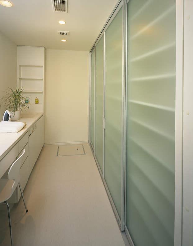 Receipt. Linen cabinet