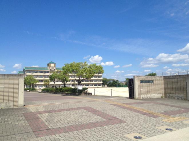 Junior high school. Koryo 1800m until junior high school