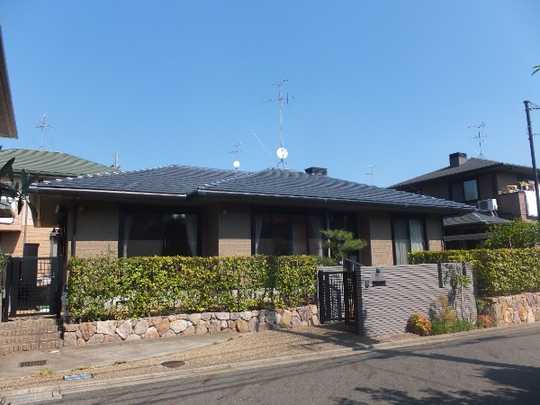 Local appearance photo. Exterior Photos For the south-facing, Day is good!