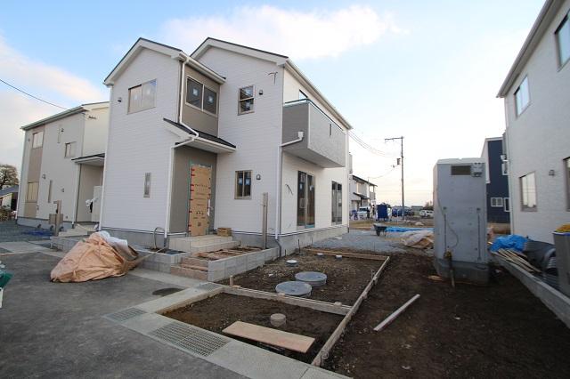 Local appearance photo. Local (11 May 2013) Shooting