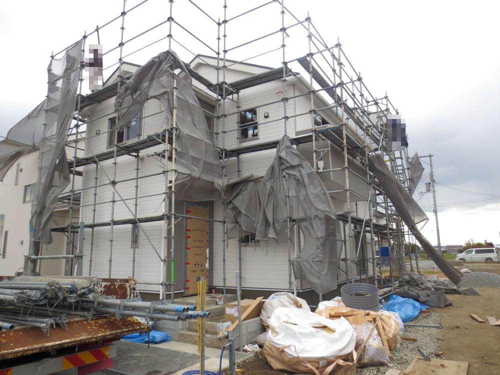 Local appearance photo.  ■ 5 Building appearance ■ 