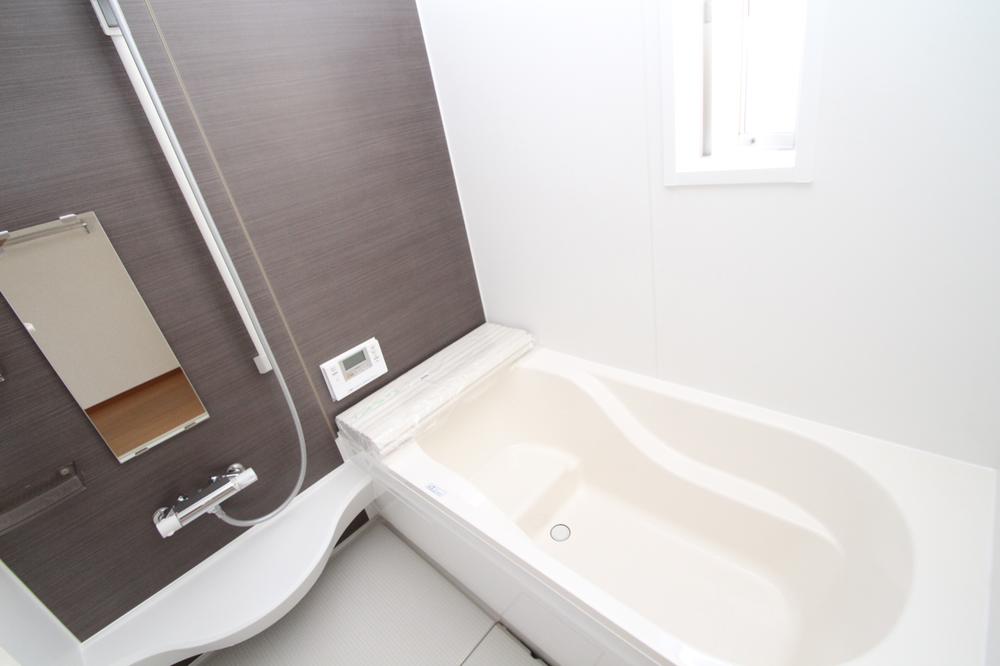 Bathroom. Spacious bathroom heals every day of fatigue ☆ 