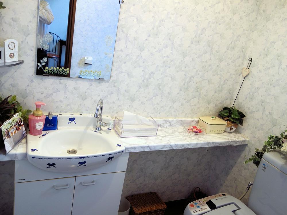 Toilet. (September 2013) Shooting