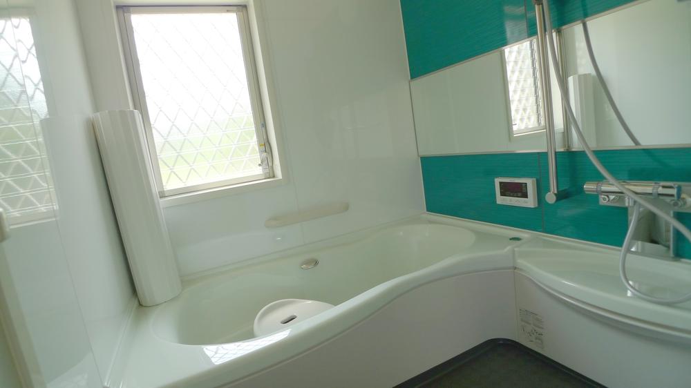 Other Equipment. Unit bus of Toklas bathtub standard adoption of artificial marble