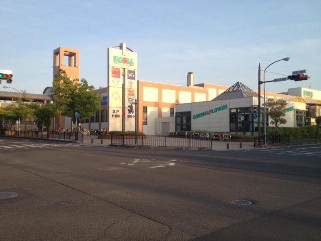 Shopping centre. Ecole ・ 900m until Mami