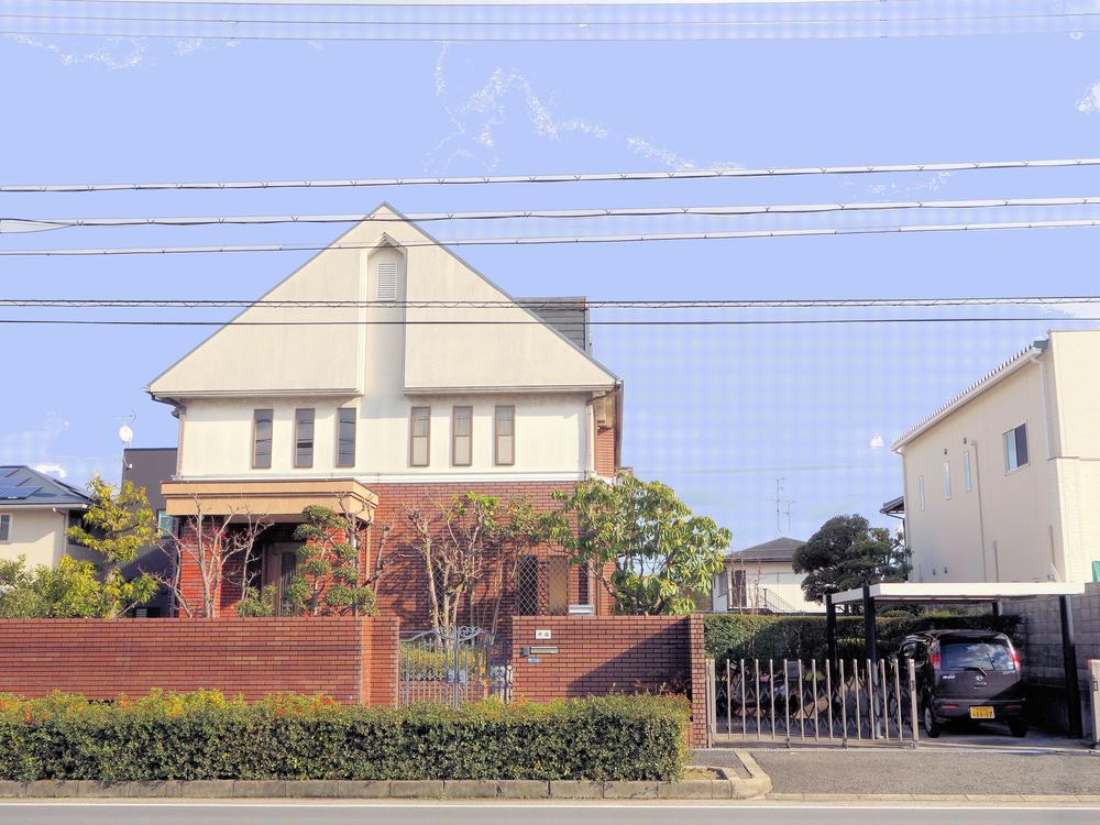 Local appearance photo. Local (12 May 2013) Shooting