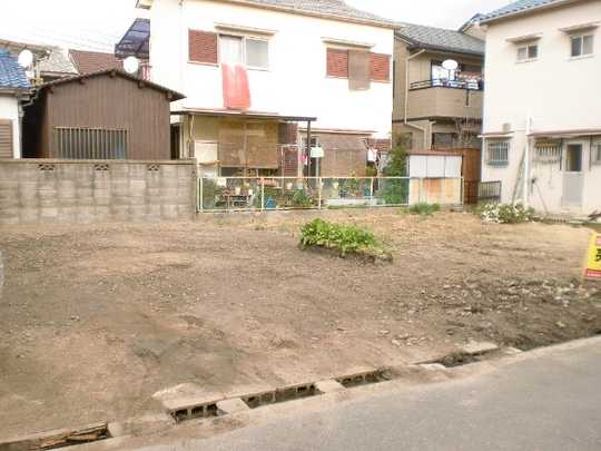 Local land photo. South-facing per day good !!