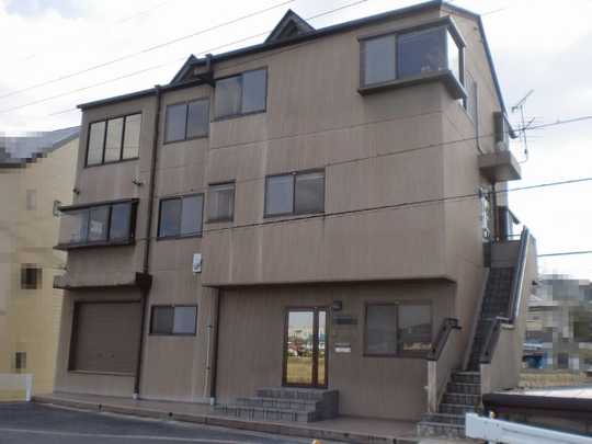 Local appearance photo. Exterior (1)