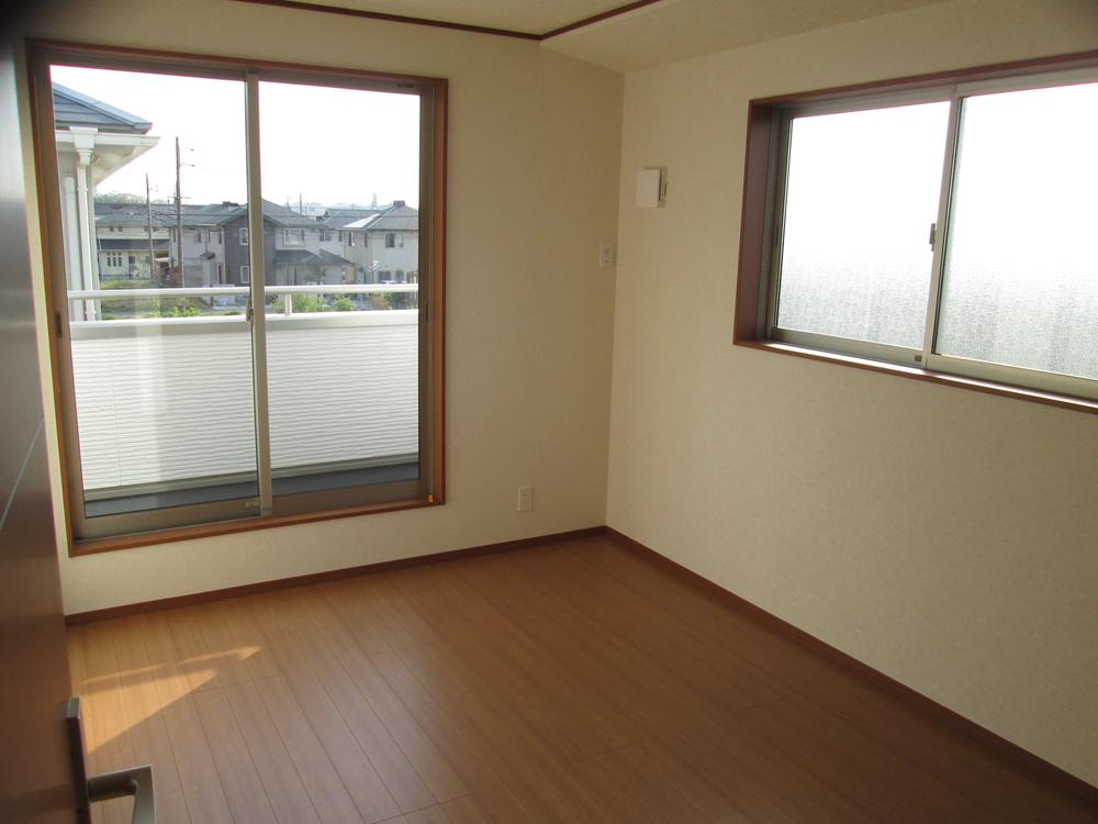 Same specifications photos (Other introspection)