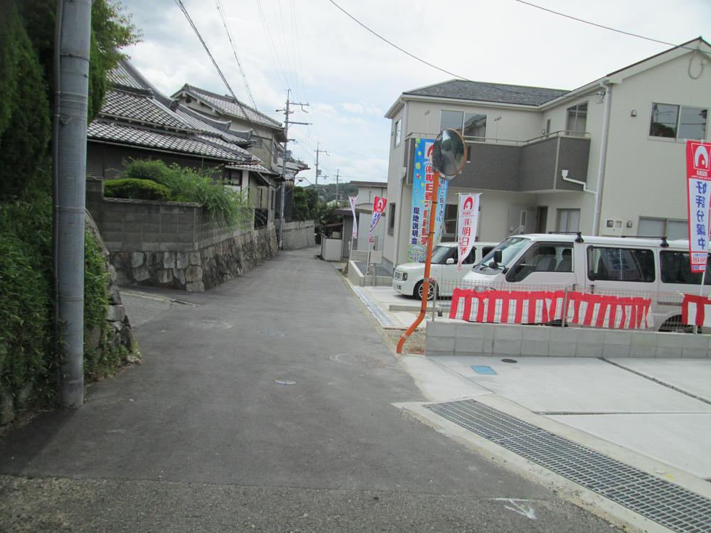 Sale already cityscape photo. Before the road car as expected even less, It is a quiet location.