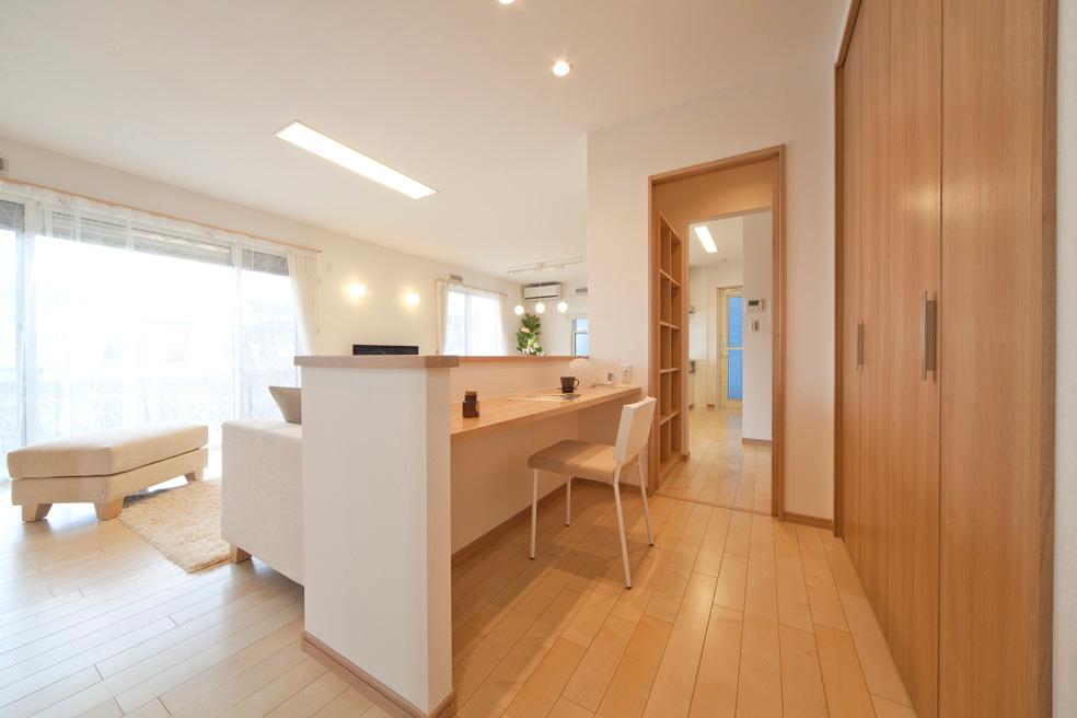 Model house photo. Study corner