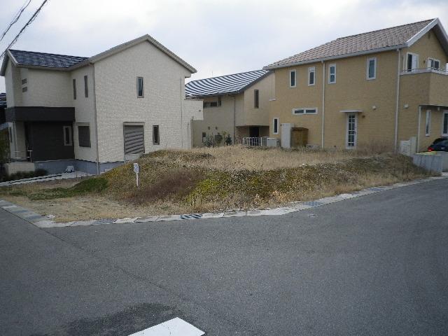 Local photos, including front road. C11-1 No. land site (March 2012) shooting