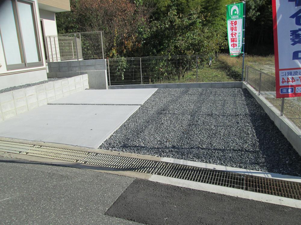 Parking lot. Spacious parking space two possible