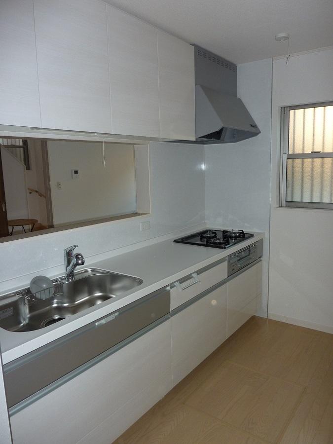 Same specifications photo (kitchen)