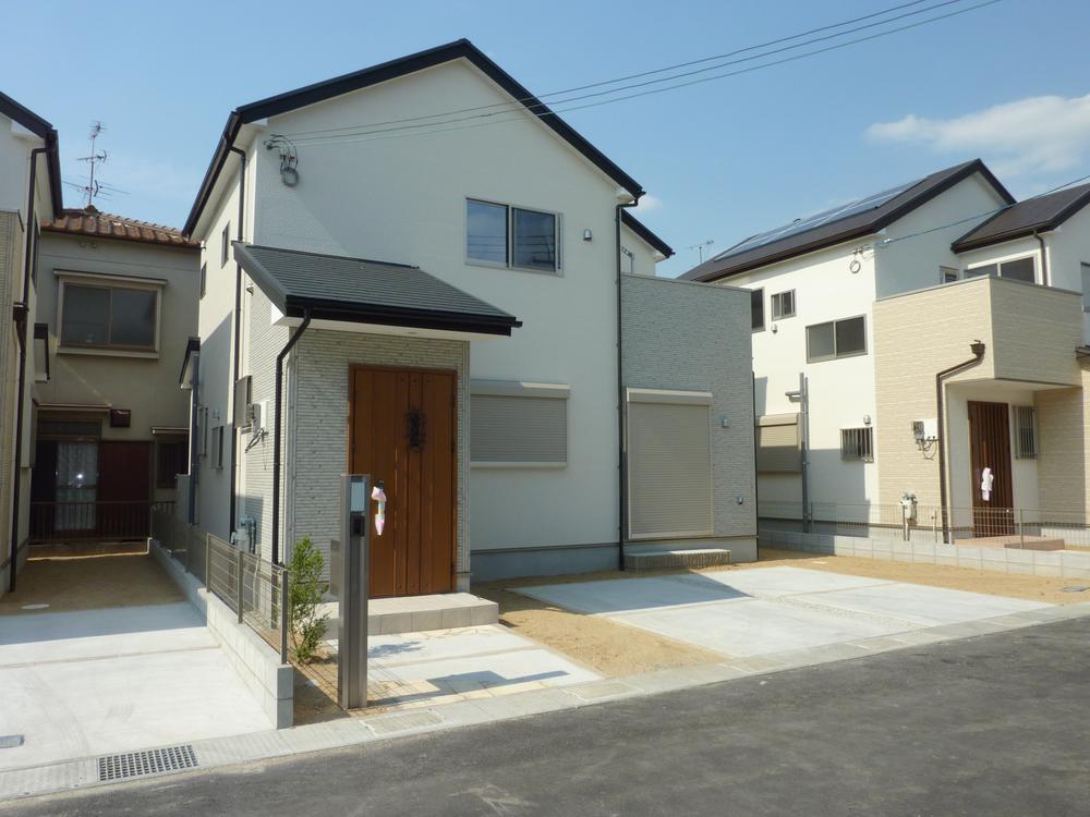 Same specifications photos (appearance). Same specifications appearance is a picture! We have to guide the same specification model at any time. Please feel free to contact us (^^) / 