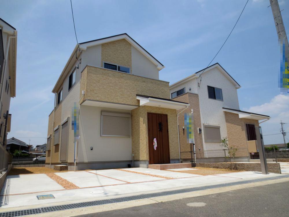 Local appearance photo. ■ Exterior wall siding specification ・ Exterior construction costs included (No. 2 place appearance) ■