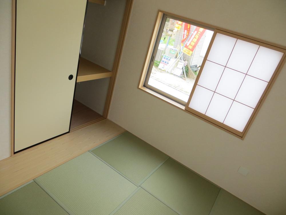 Non-living room. All room housed plenty