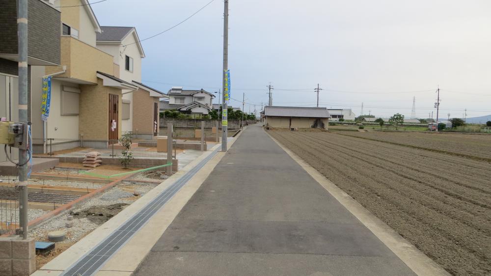 Local photos, including front road