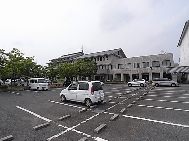 Government office. 1381m to Kawanishi town office (government office)