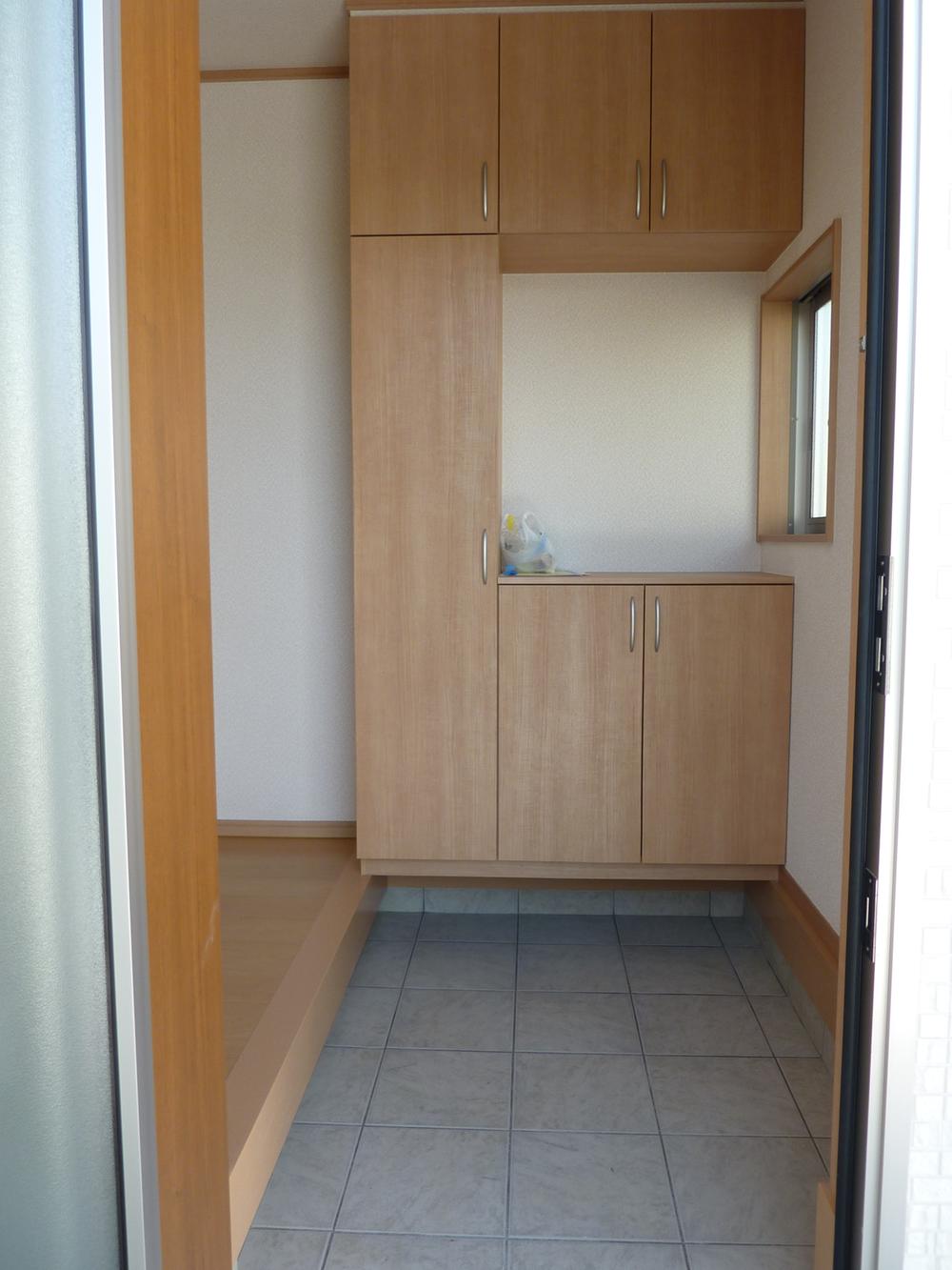 Entrance. Local (09 May 2013) Shooting