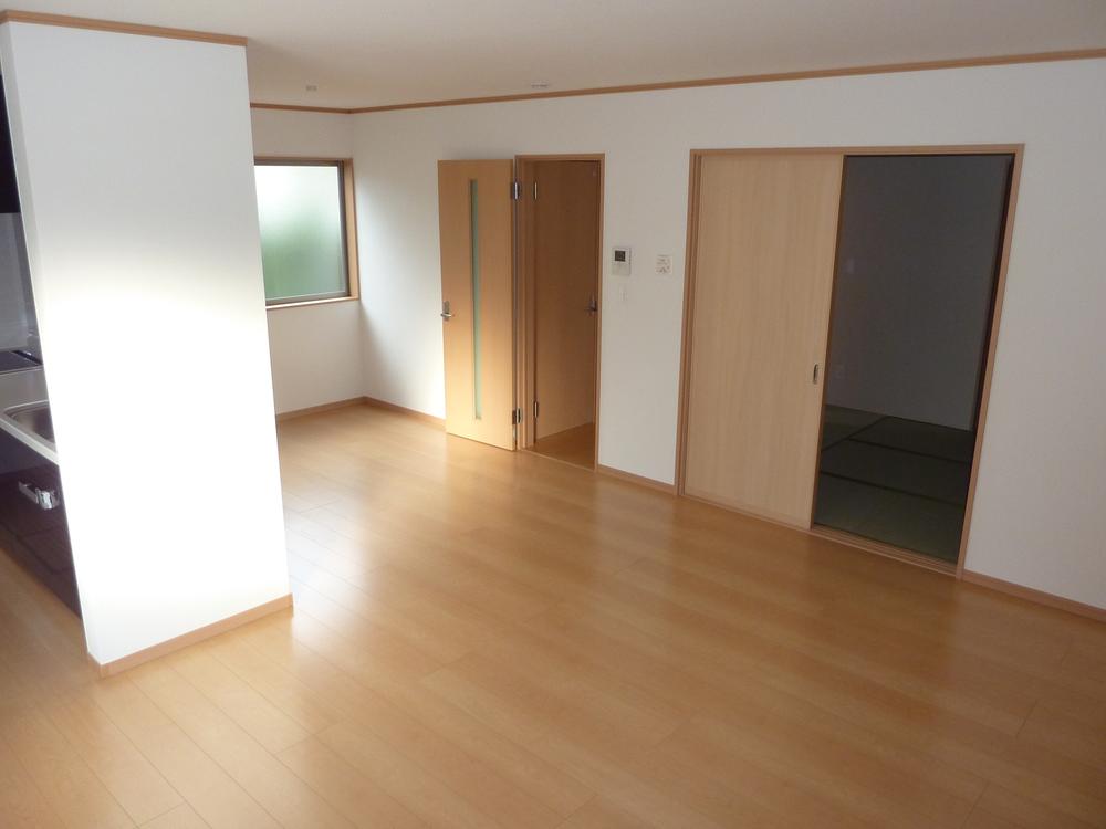 Living. Local (11 May 2013) Shooting