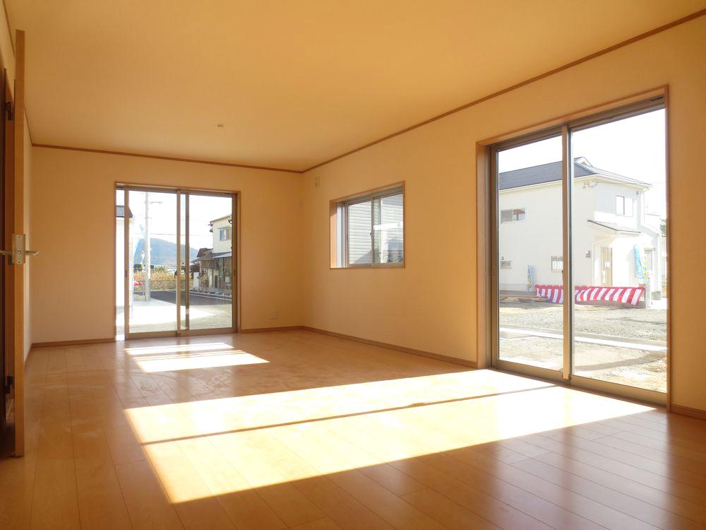 Living.  ■ Living Zento 17.5 ~ 20 Pledge and we are comfortable (1 Building Living) ■ 