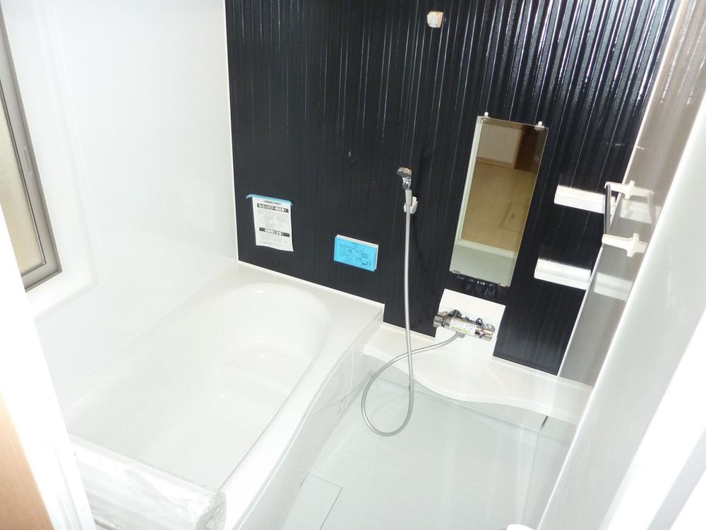 Bathroom. Local (12 May 2013) Shooting