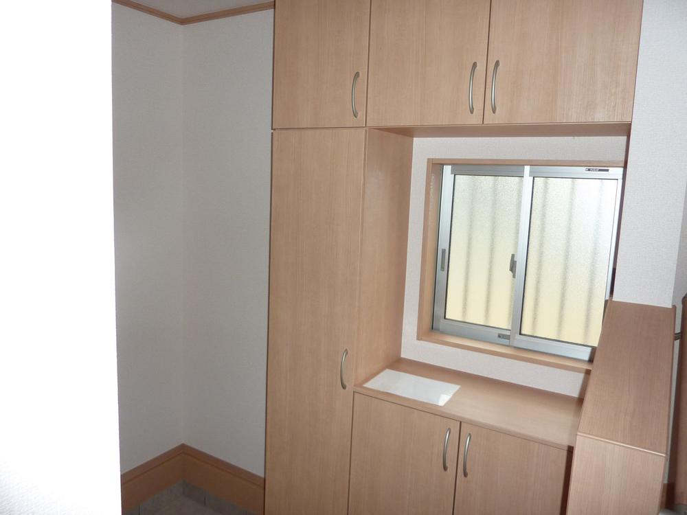 Entrance. Local (12 May 2013) Shooting