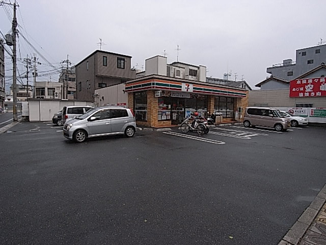 Convenience store. Seven-Eleven Tenri Station store up (convenience store) 580m