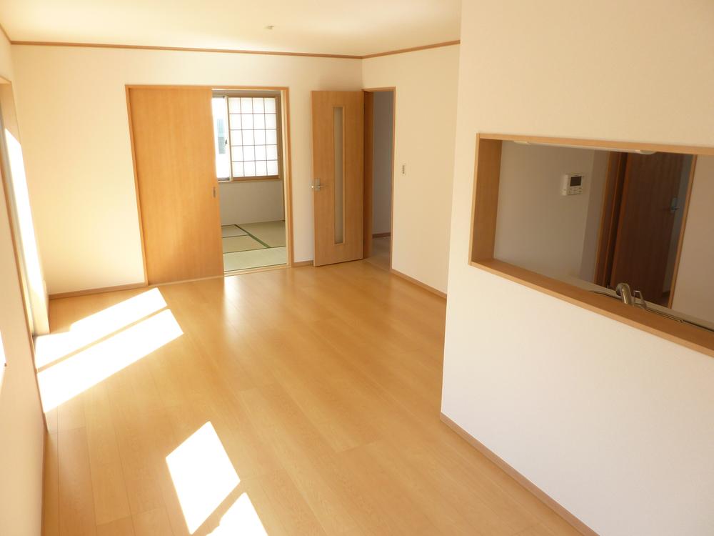 Living. Local (September 2013) Shooting