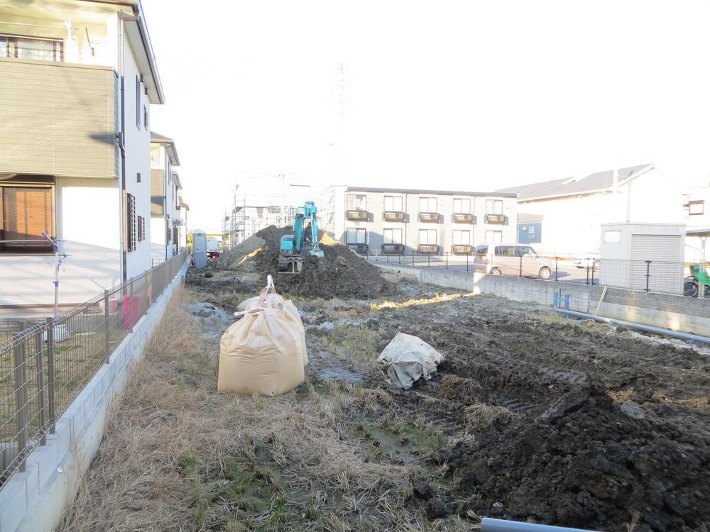 Local land photo. Please refer to the positive per and the surrounding environment at the local